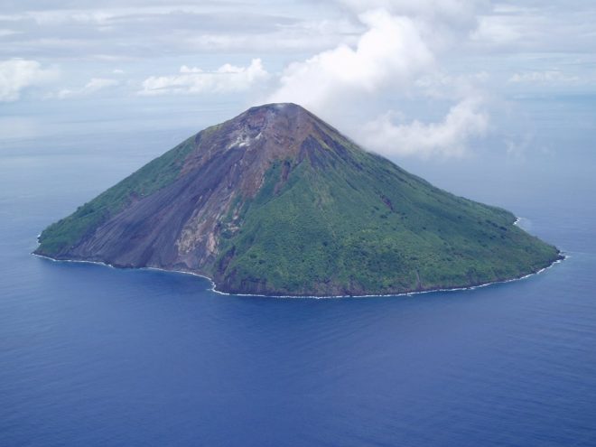 tinakula