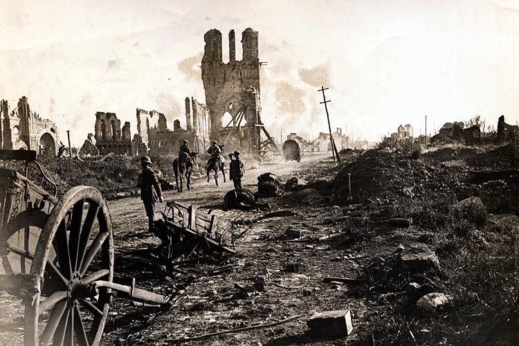 1914-1918, Ypres, Belgium --- Belgium: Destruction In World War I. The Cloth Hall at Ypres again the center of interest. --- Image by © Bettmann/CORBIS