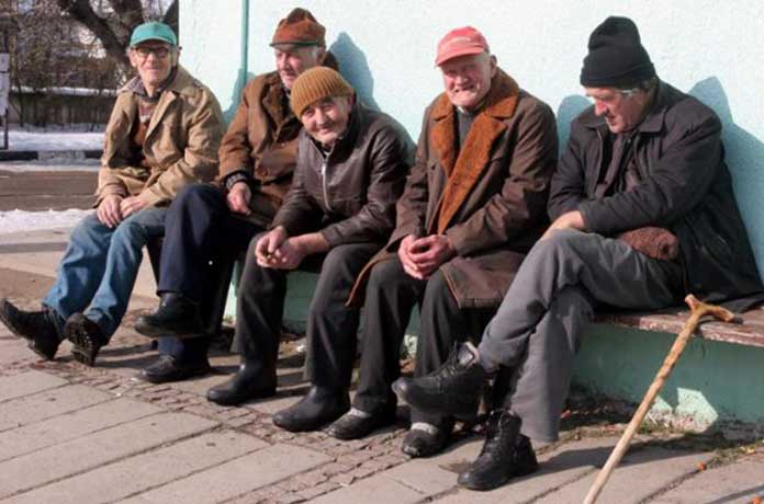 Пенсионната възраст на този етап може да не скача на 75 години,но поне 72 са неизбежни