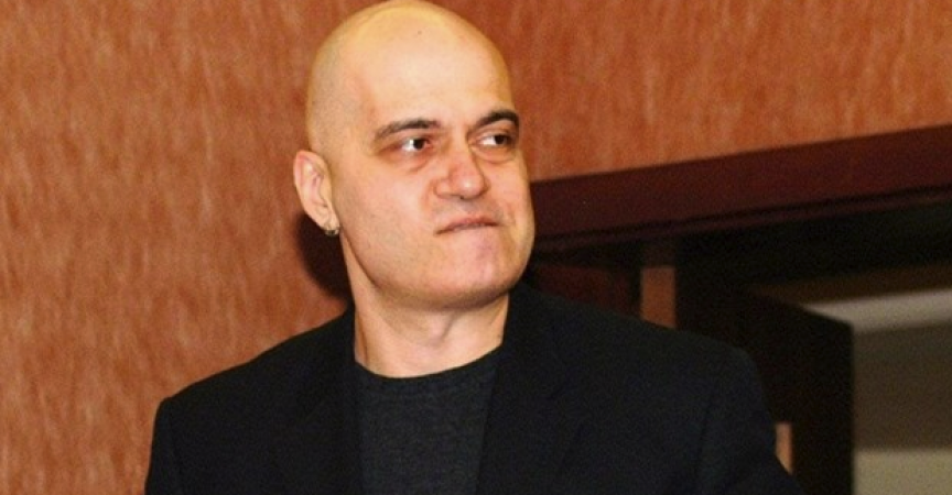 Слави Трифонов обяви: Шоуто ще продължи