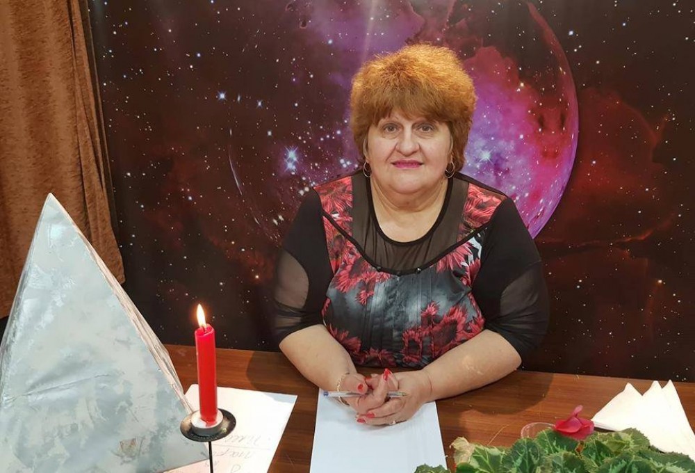 Срещу 50 лева наши врачки лекуват коронавируса с магия