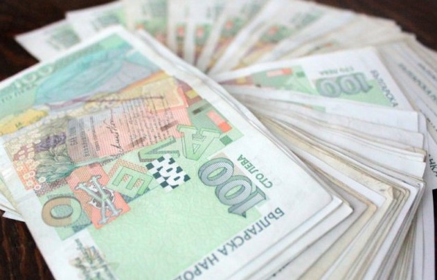 Фирмите са в паника: Никой младеж не иска да почва работа за под 1000 лева