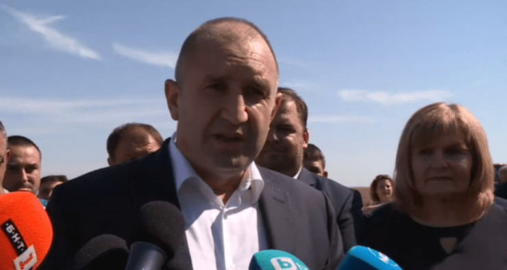 Румен Радев: Празни хладилници, смешни заплати и пенсии, това ли ви е великата Европа?!
