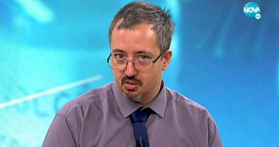Математикът Томов: До ноември България ще бъде изцяло в „тъмночервената” зона с 8 – 10 000 случая на ден