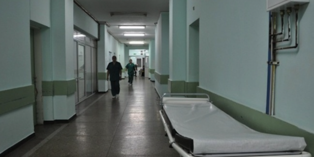 Млад мъж пусна кадри от моргата в „Пирогов“: Претъпкано е!