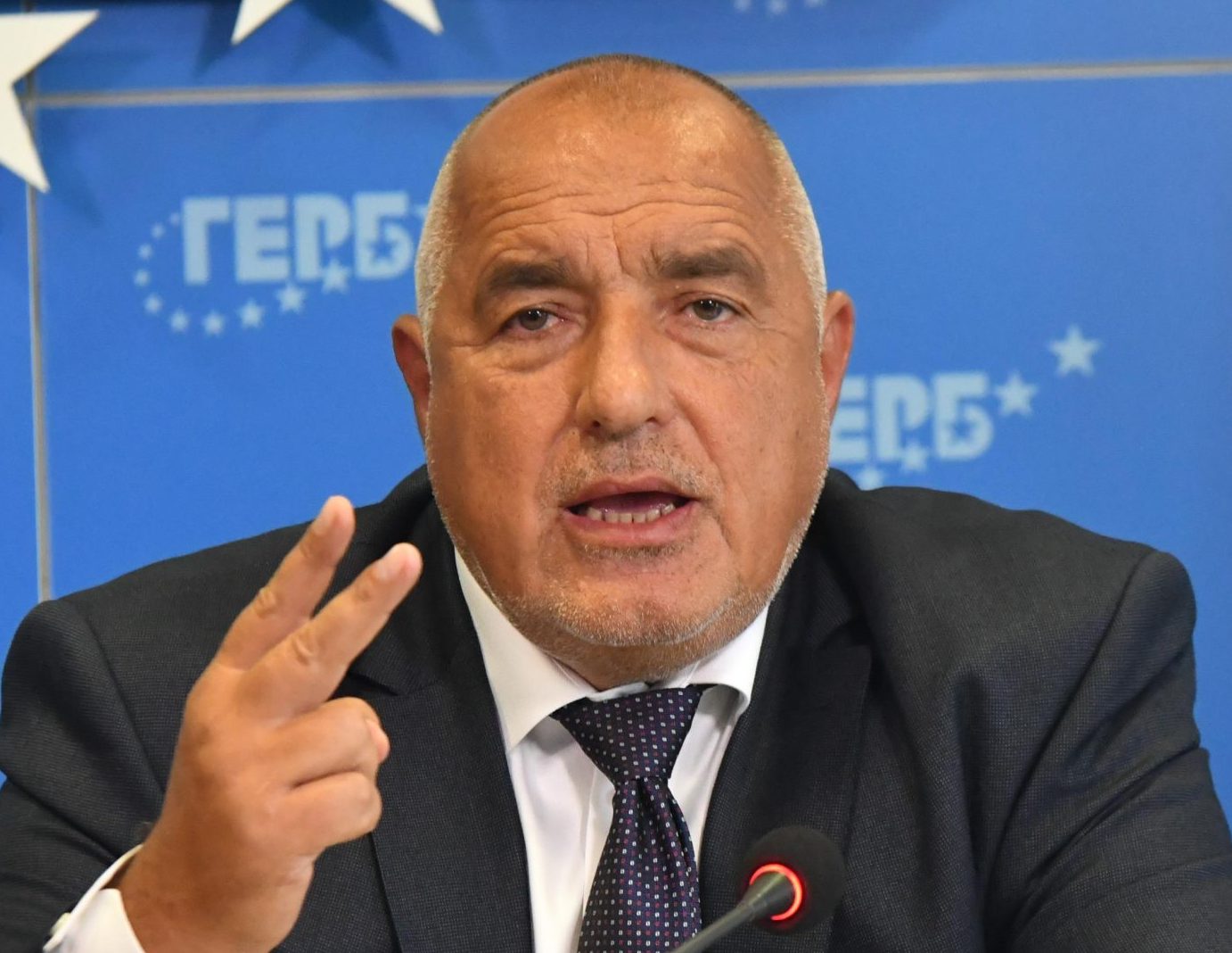 ГЕРБ са готови на правителство с „отвращение! Щото яйцата вече са по 62 стотинки. А другите готови ли са?