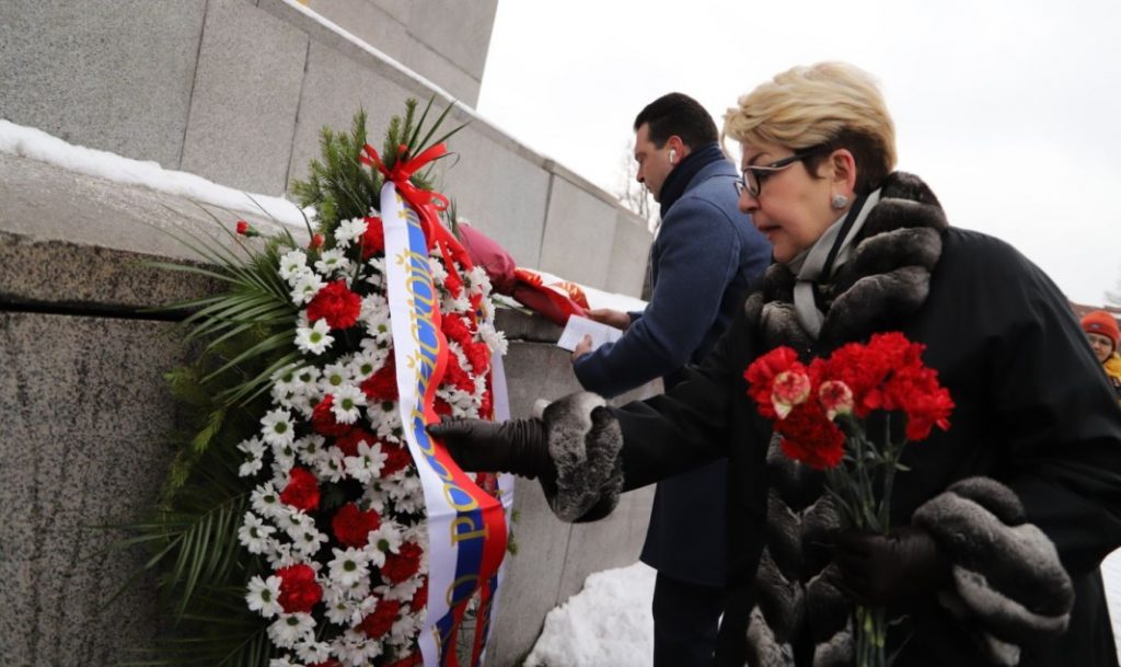 Митрофанова изпревари родните политици, ден по-рано се появи на Шипка