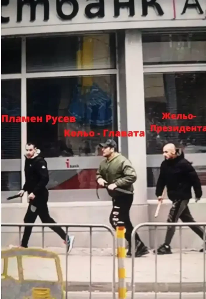 Окръжен съд - Бургас, Окръжна прокуратура -Бургас и днес Апелативен съд - Бургас прикриха от медиите делото на Пламен Русев, убиецът от Новата поща Бургаска окръжна прокуратура на Петър Вълчев Камъка и убиеца Пламен Русев Окръжен съд - Бургас, Окръжна прокуратура -Бургас и днес Апелативен съд - Бургас прикриха от медиите делото на Пламен Русев, убиецът от Новата поща Убийците Пламен Русев, Кольо Главата, Жельо веднага след убийството на Новата поща на 27 ноември 2022 г. Бургаска окръжна прокуратура на Петър Вълчев Камъка и убиеца Пламен Русев