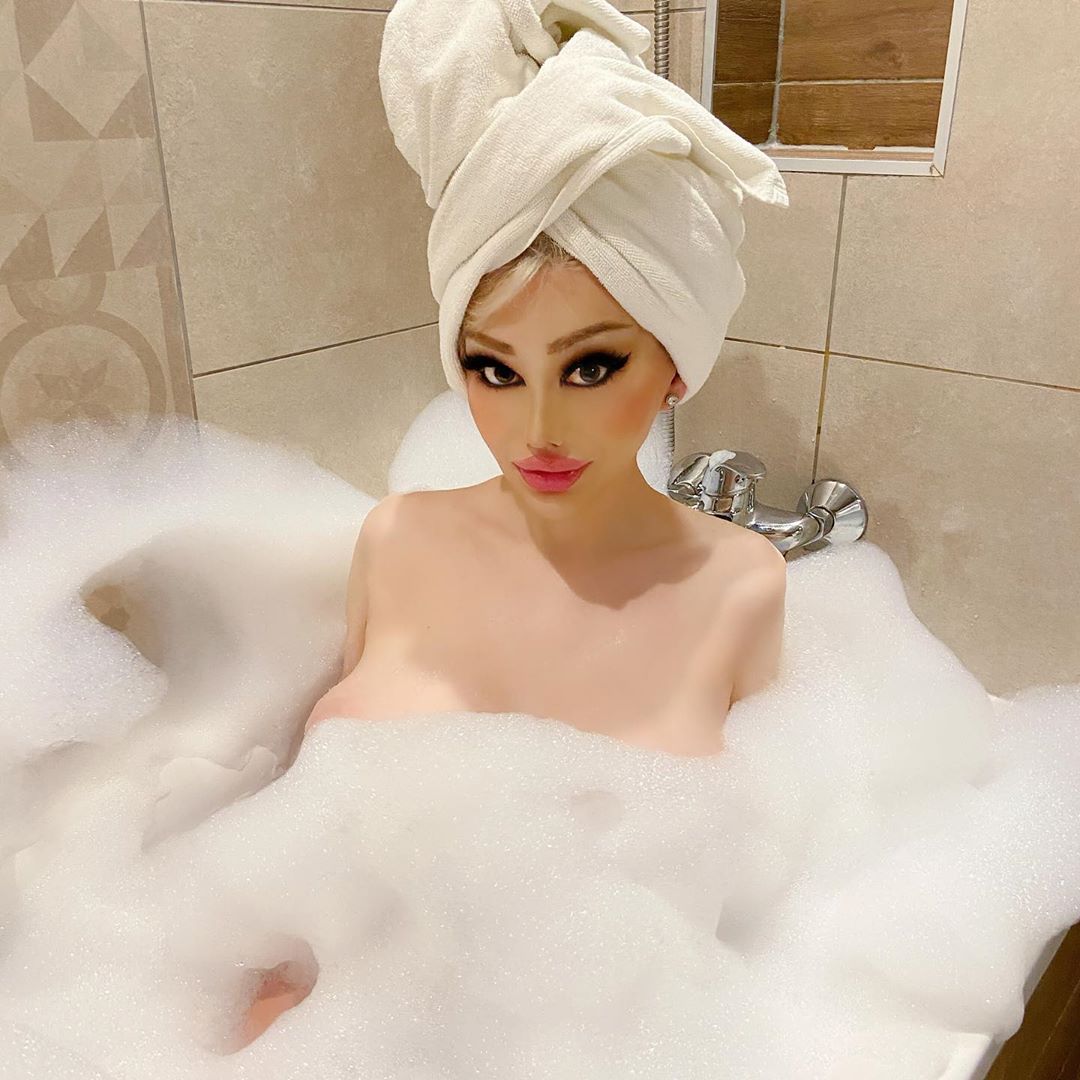 жена кукла