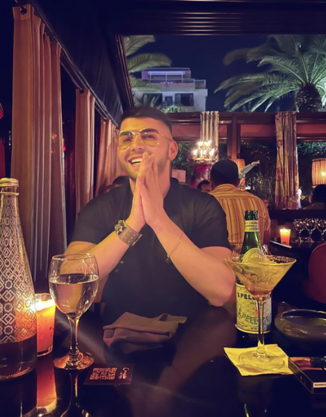 Неуспял чалга певец стана булка на дубайски шейх / СНИМКИ