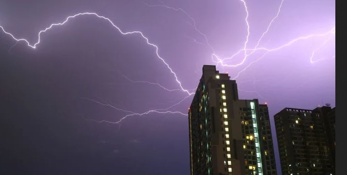 Бедствие в Европа: Идат апокалиптични наводнения, невиждани от 110 години! Морето се вдигна с 2 метра ВИДЕО
