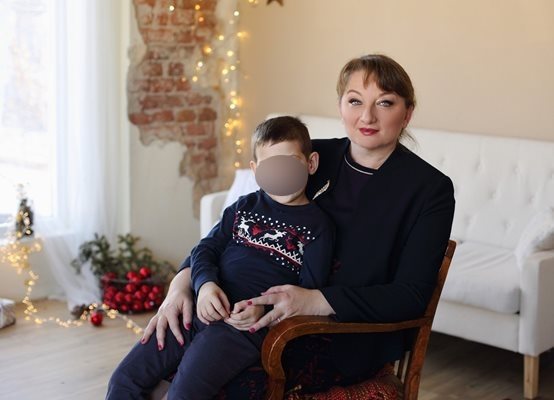 Сачева чака една година, за да се събере с Виктор