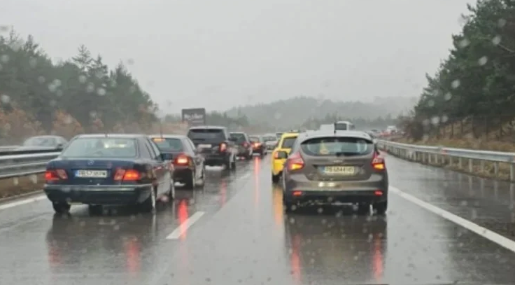 Вижте снимката и преценете дали да тръгвате за магистрала Тракия
