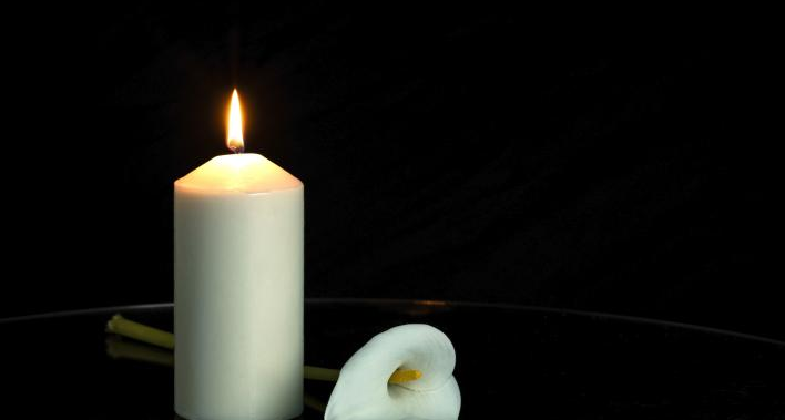 ЖЕСТОКА ТРАГЕДИЯ: Млада певица почина едва на 36 години
