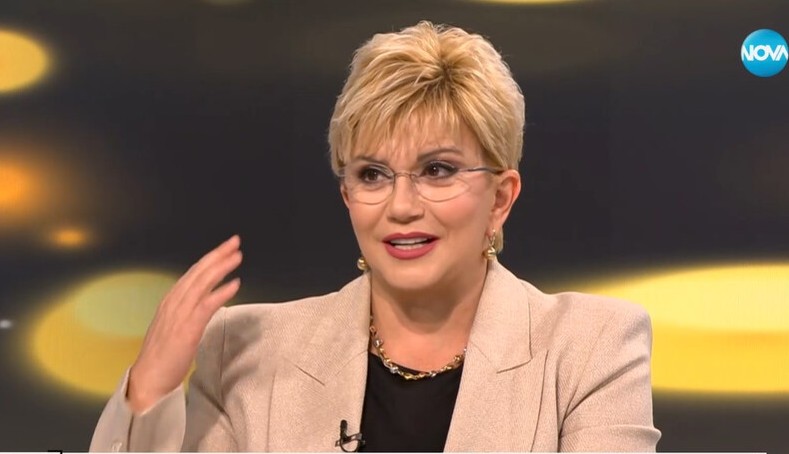 Николина Чакърдъкова нови зъби