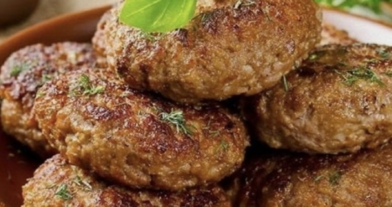 Прочути готвачи: Хлябът и лукът нямат място в каймата за кюфтета