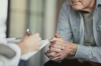Спират хиляди пенсии без важен документ до 31 декември