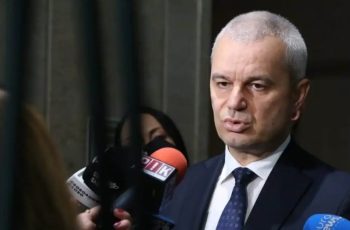 Започна се: Костадинов скочи, иска от Йотова да