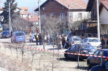 Извънредно: Зловещо убийство смрази България, отцепиха целия район във