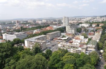Стара Загора: Градът на липите, поетите и хилядолетните тайни